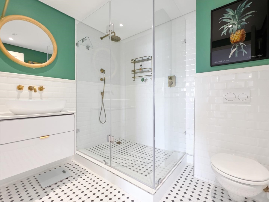 2 Bedroom Property for Sale in Sea Point Western Cape